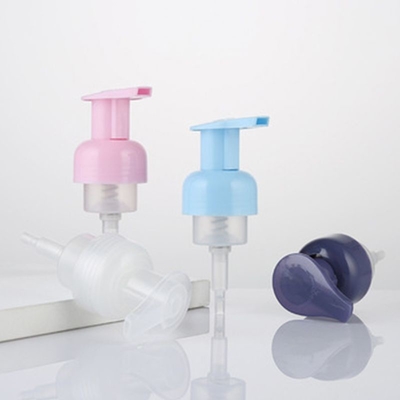 工業化粧品の清掃用 活気のある色合いの汎用プラスチック泡ポンプ