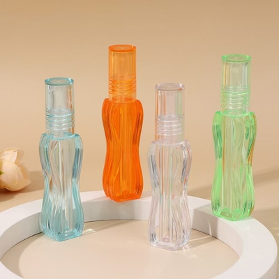 工場 4g 空の丸口 リップスティックチューブ ゴムシール スクリュー閉塞 プラスチック リップバームチューブ 化粧品容器の包装用