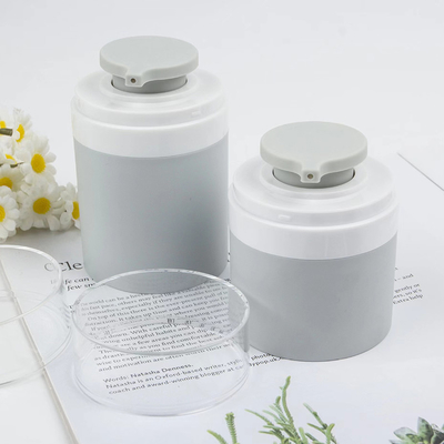 100ml 120ml 150ml プラスチックの空気のないポンプボトルとローション 化粧品