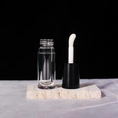 輝き 空のチューブ カスタムロゴ ブラシ付き 黒の容器 5ML リップ 輝き チューブ グラデント リップ