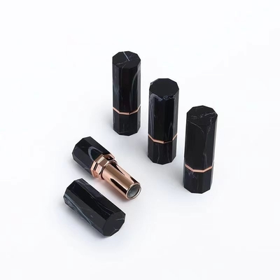 10gリップグロス化粧品包装ソリューション用カスタムラバーシールスクリュークロージャー