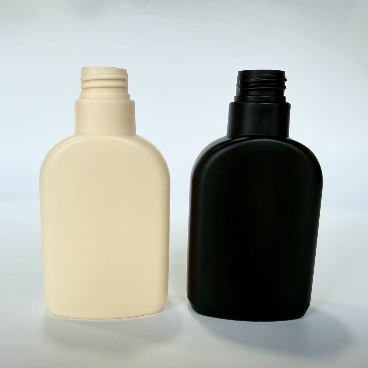 28mm 200ml HDPE 33g マットブラック/ベージュ シャンプー ローション 化粧品パッケージ用の空きプラスチックボトル